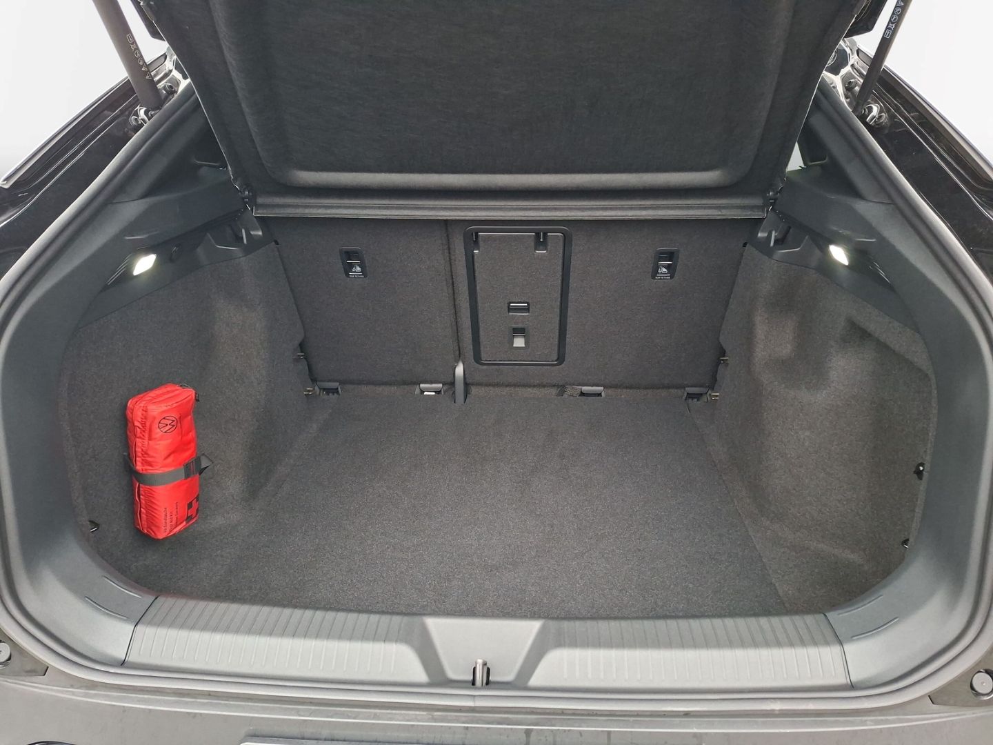 ID.5 Pro *KAMERA*NAVI*DCC*KEYLESS*IQLIGHT*