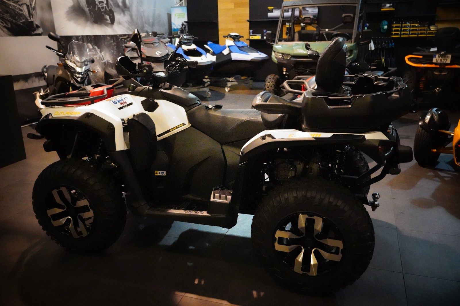 Fahrzeugabbildung Can Am Outlander MAX Electric T