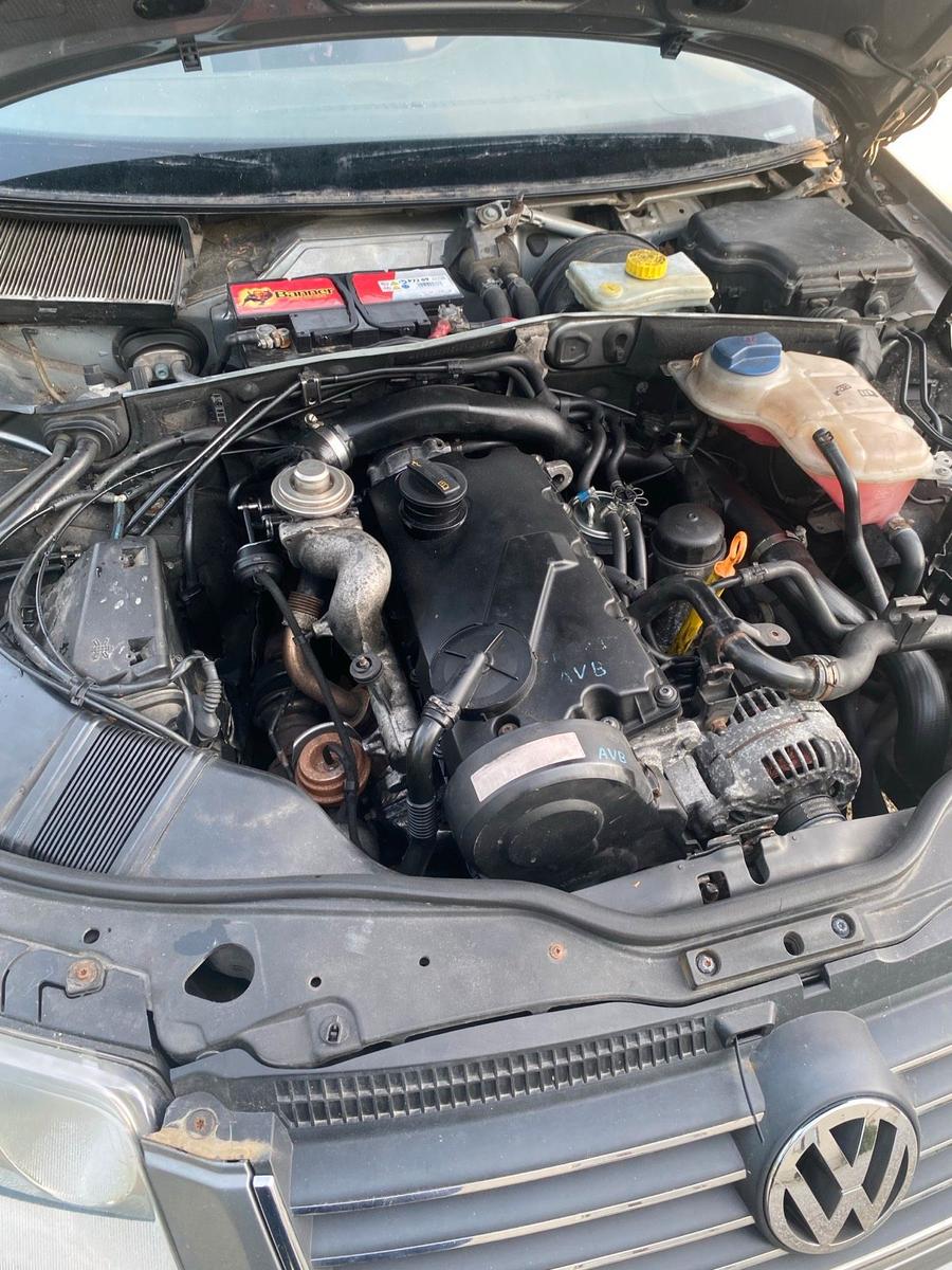 Volkswagen Passat 2005 — photo 8