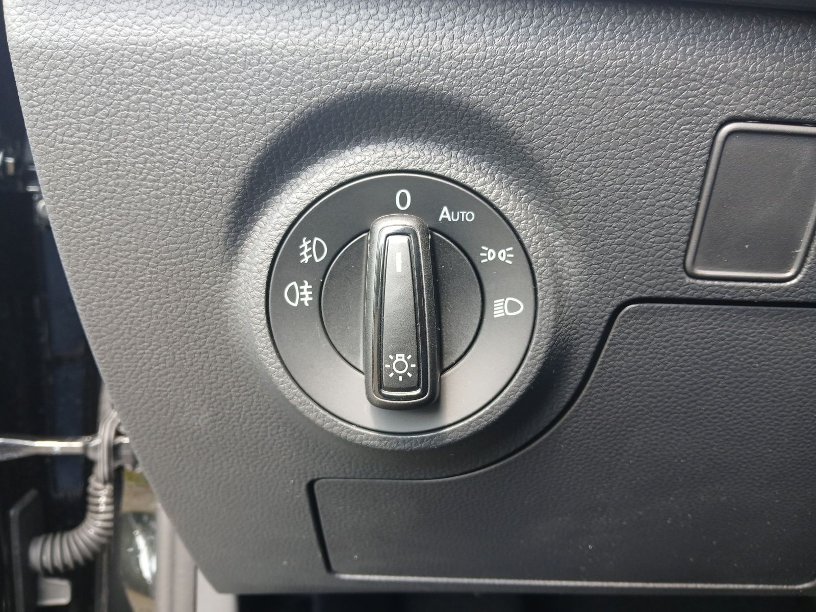 Fahrzeugabbildung SEAT Ibiza 1.0 TSI DSG FR Black Edition Kamera SH