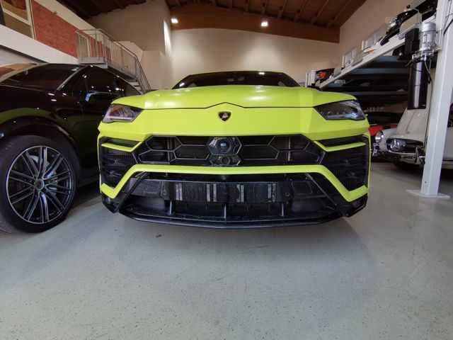 Lamborghini Urus 4.0 V8**VERDE SCANDAL MATT**23"*CARBON*