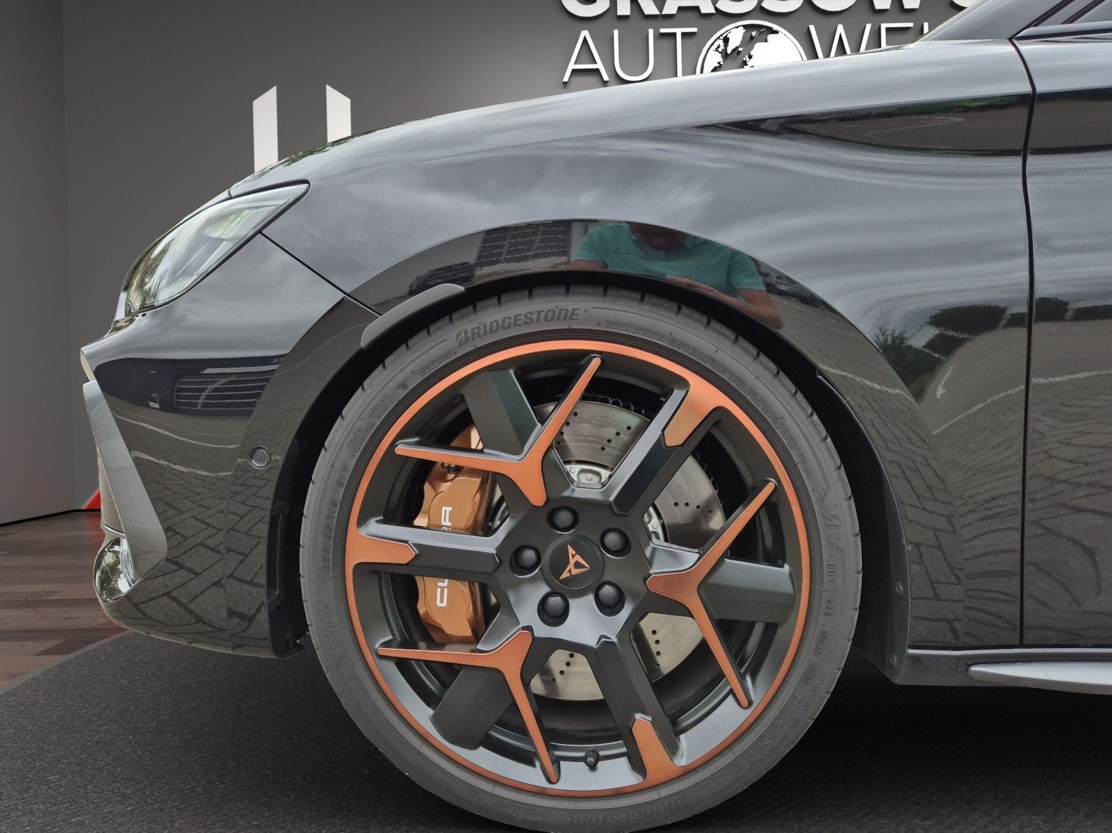 Fahrzeugabbildung CUPRA Leon Sportstourer 2.0 TSI Xtreme VZ ABT /AKEBONO