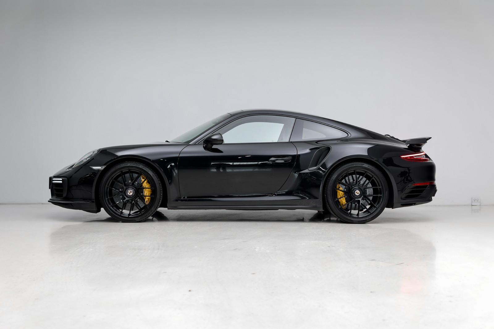 Porsche 911 Turbo S