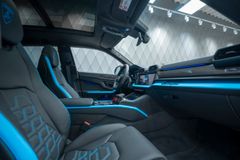 Urus 4.0 V8 SE 2026 BLUE PANO CARBON B&amp;O