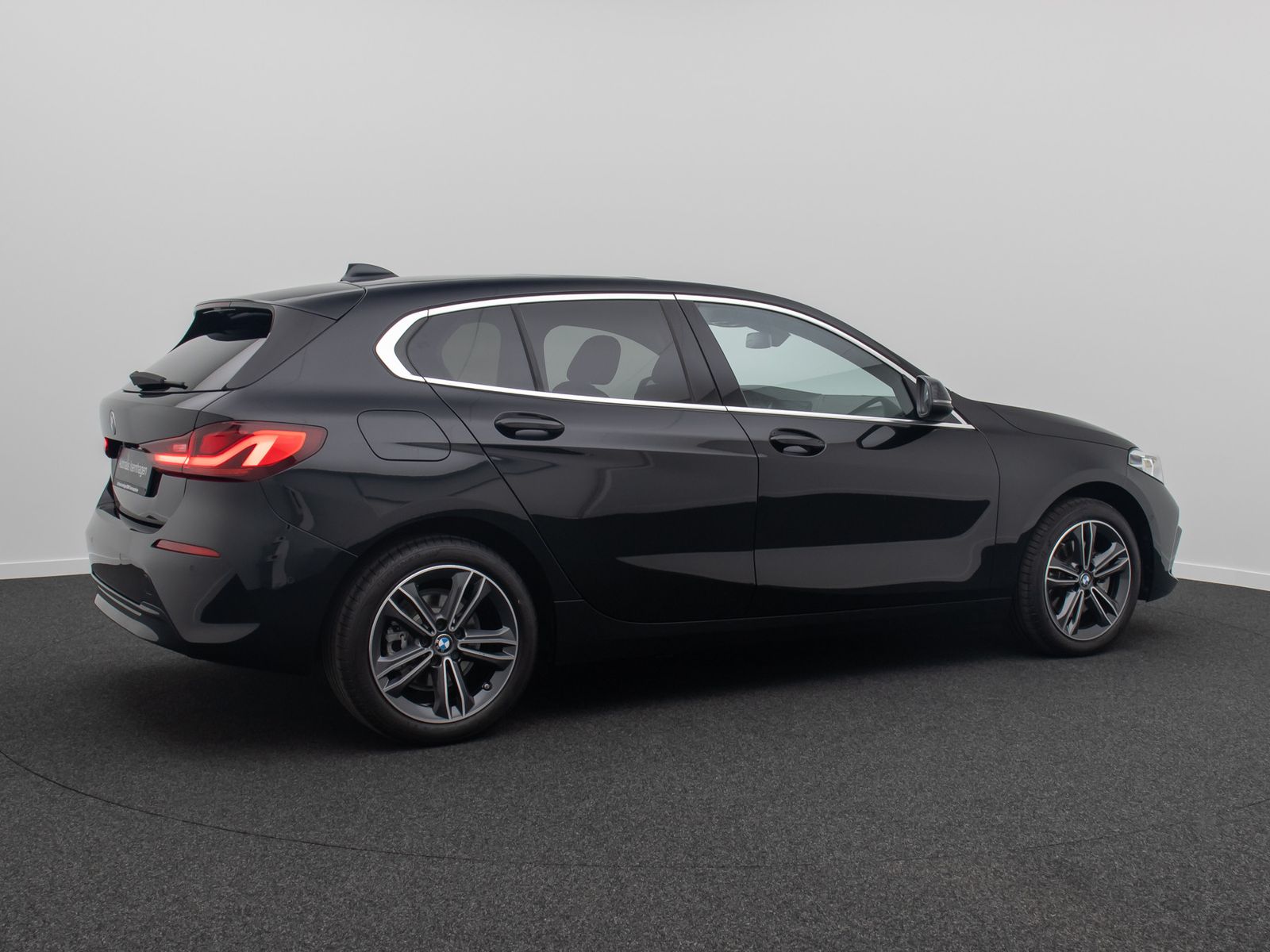 Fahrzeugabbildung BMW 118i Sport Line Kamera DAB Lenkradhzng Panorama