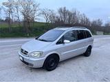 Opel OPEL Zafira DTI Elegance 7 Posti - Opel Zafira Elegance mit Diesel-Antrieb