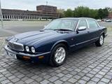 Jaguar XJ8 4.0 Sovereign Long wheelbase (LWB) - Jaguar XJ8: 4.0
