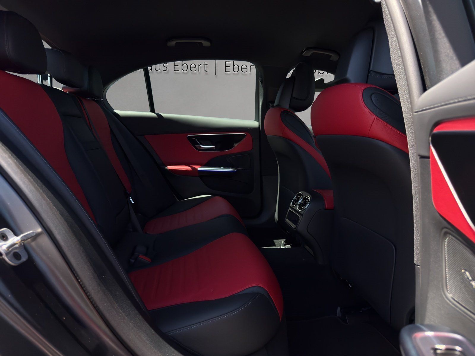 Fahrzeugabbildung Mercedes-Benz C43 AMG Premium MAGNO Memo DISTRO KeyGo HAL 360°
