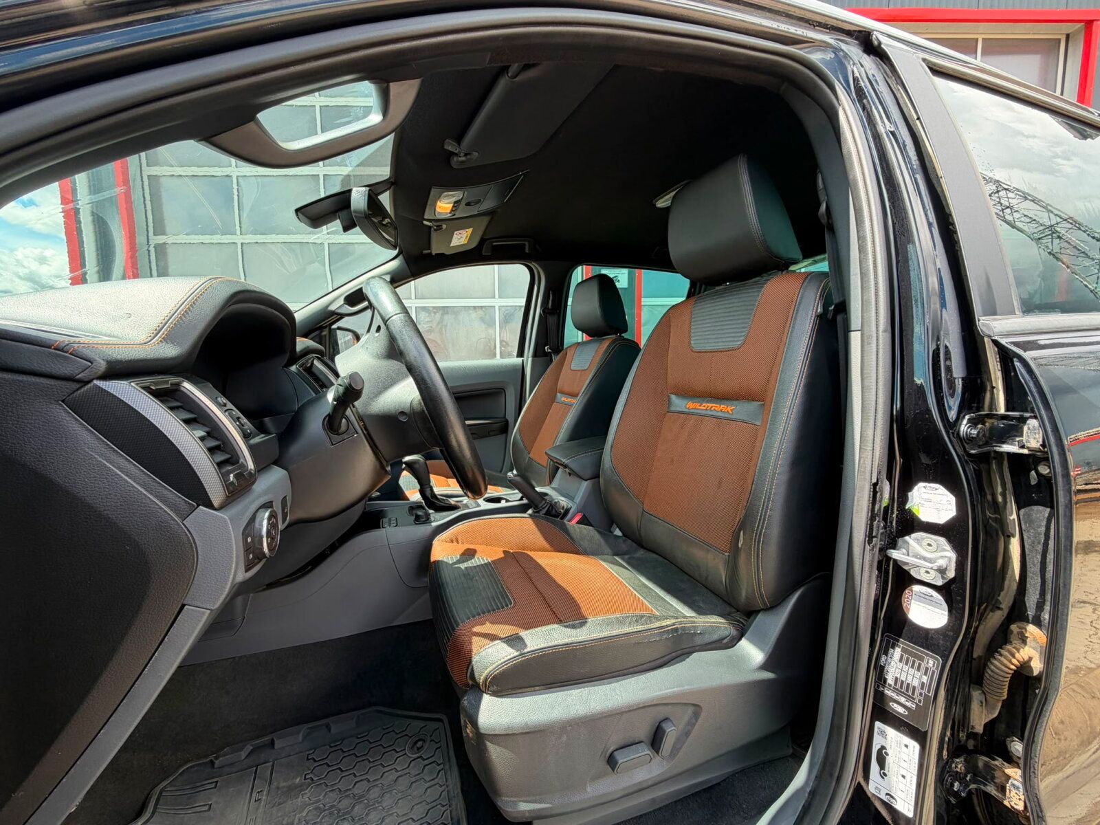 Fahrzeugabbildung Ford Wildtrak / 4x4 / 3.2l 5 Cyl Diesel