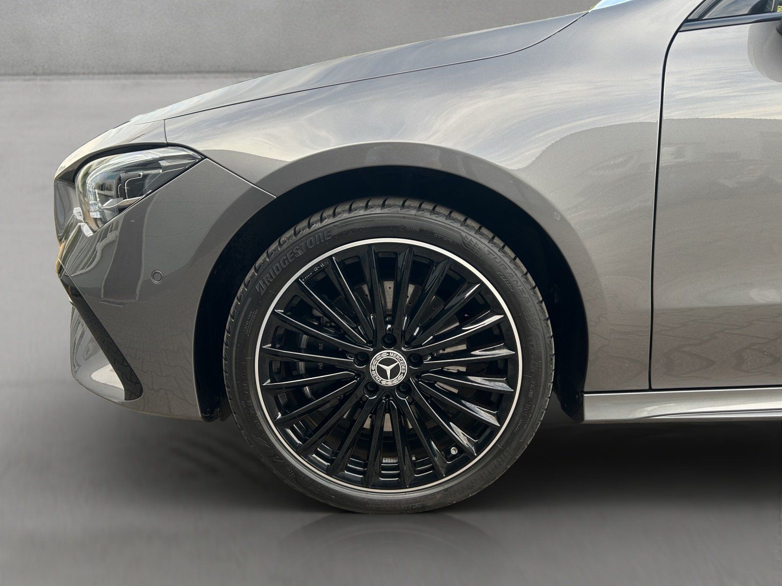Fahrzeugabbildung Mercedes-Benz CLA 250e SB AMG Prem Burme MLED KeyGo Night 360°