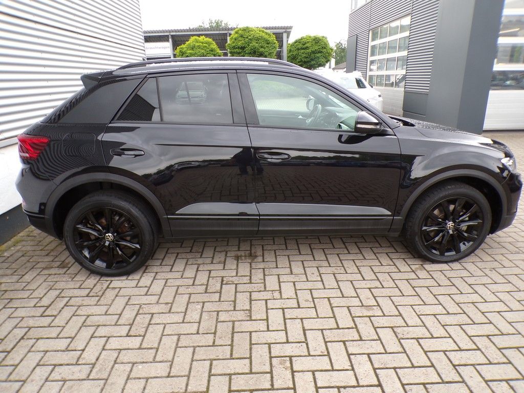 Fahrzeugabbildung Volkswagen T-Roc  2.0 TDI SCR DSG *Style*ACC*LED*Navi*Black