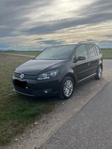 Volkswagen Touran 2.0 TDI DSG CUP Blue Motion Technology - VW Touran Gebrauchtwagen in Karlsruhe