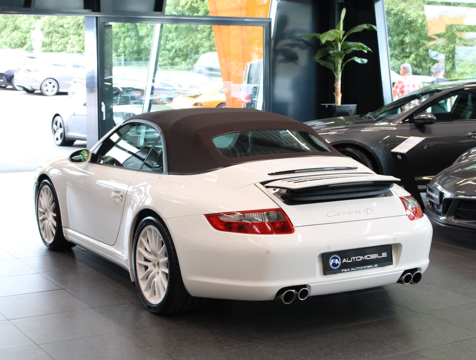 Fahrzeugabbildung Porsche 911 997 Carrera 4 S Cabrio Sport Chrono