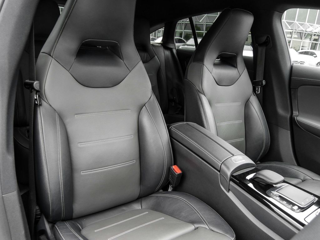 Mercedes-Benz CLA 200 Shooting Brake CLA 200 d 4MATIC Shooting Brake |AMG|DISTR|KEYL