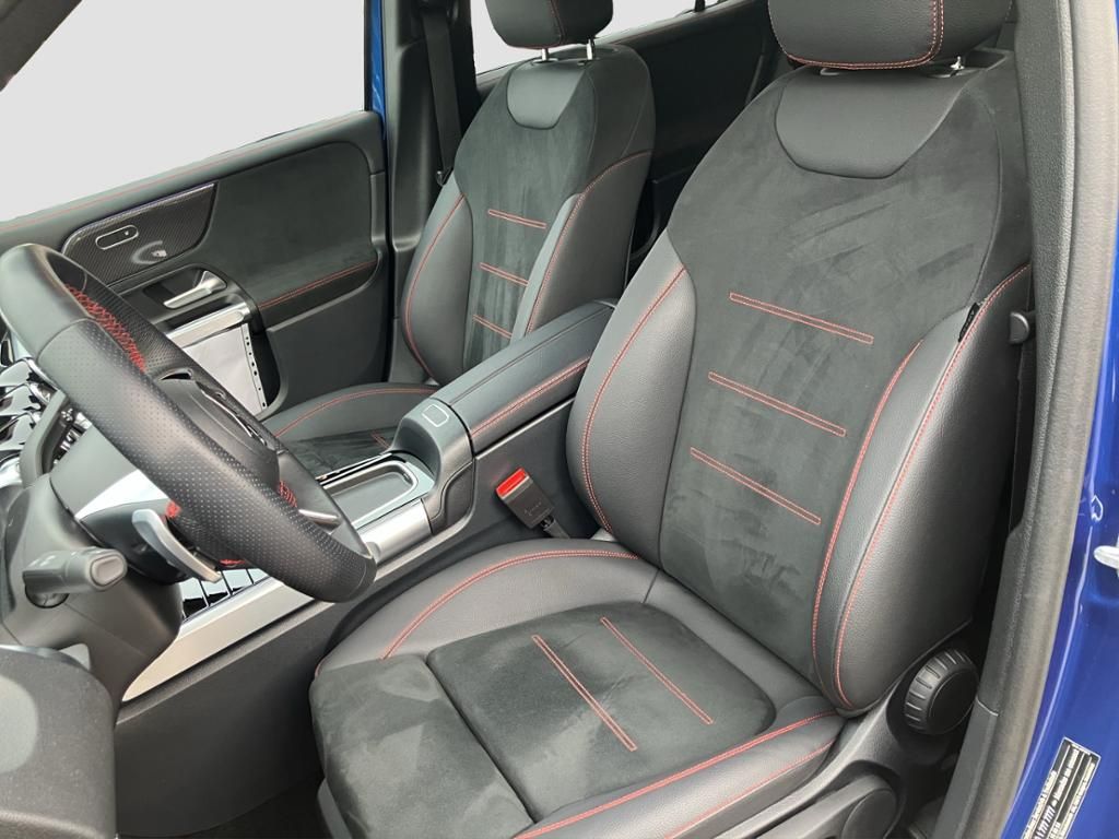 Fahrzeugabbildung Mercedes-Benz GLB 200 d AMG Line*MULTIBEAM LED*Kamera*KEYLESS