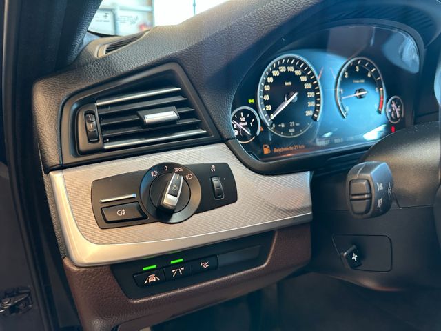 MYAUTOCENTER – Gebraucht- und Jahreswagen mit Werkstattservice in Pfaffenhofen BMW M550 *MEMORY*HeadUP*ACC*4-ZONEN*AHK*LEDER(BRAUN)