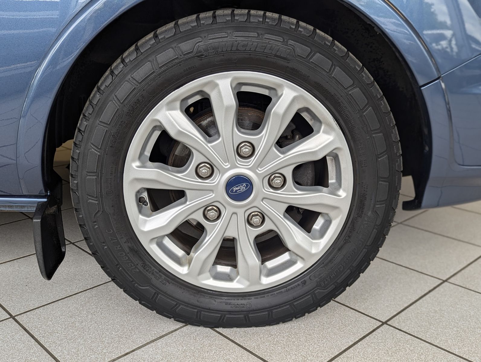 FORD Tourneo Custom 320 L1 Aut. Titanium-X 9-Sitz Xen - Image 10