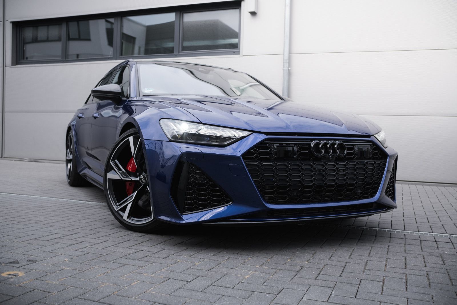 Fahrzeugabbildung Audi RS6 Avant-Sonderfarbe-Keramik-Bang&Olufsen