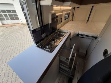 Westfalia Columbus 600 E 140 PS Winterpaket SOLAR Markise