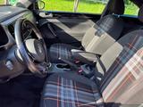 Volkswagen New Beetle in schönster Farbe, wenig km top Auss - Volkswagen New Beetle mit Benzin-Antrieb: Limousine