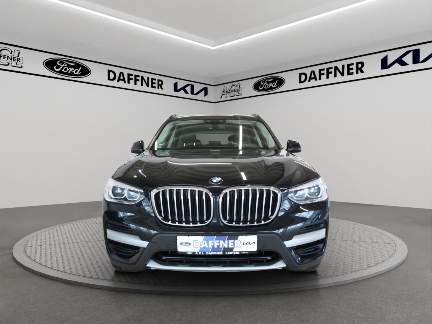 Fahrzeugabbildung BMW X3 xDrive 20 d xLine X-Line Navi el. Heckklappe