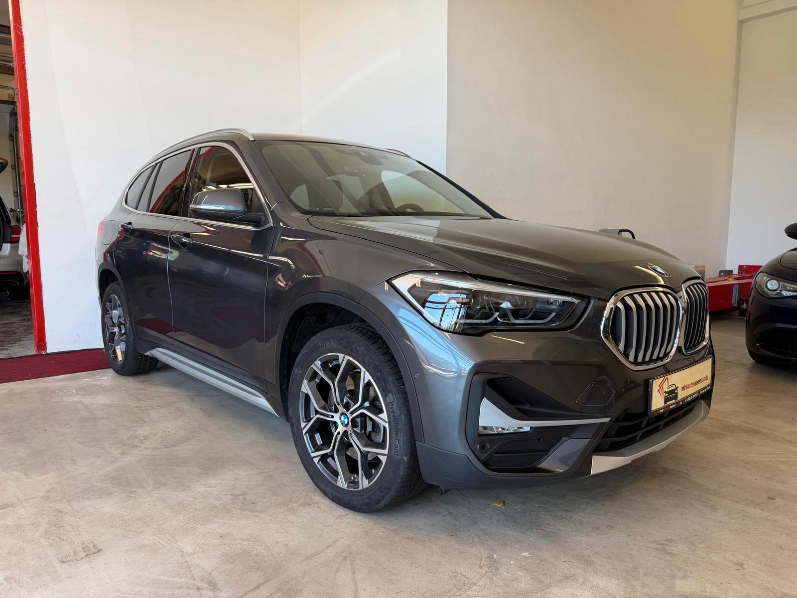 BMW X1 xDrive 20 i xLine*NAVI*LEDER*SHZ*R-KAMERA*