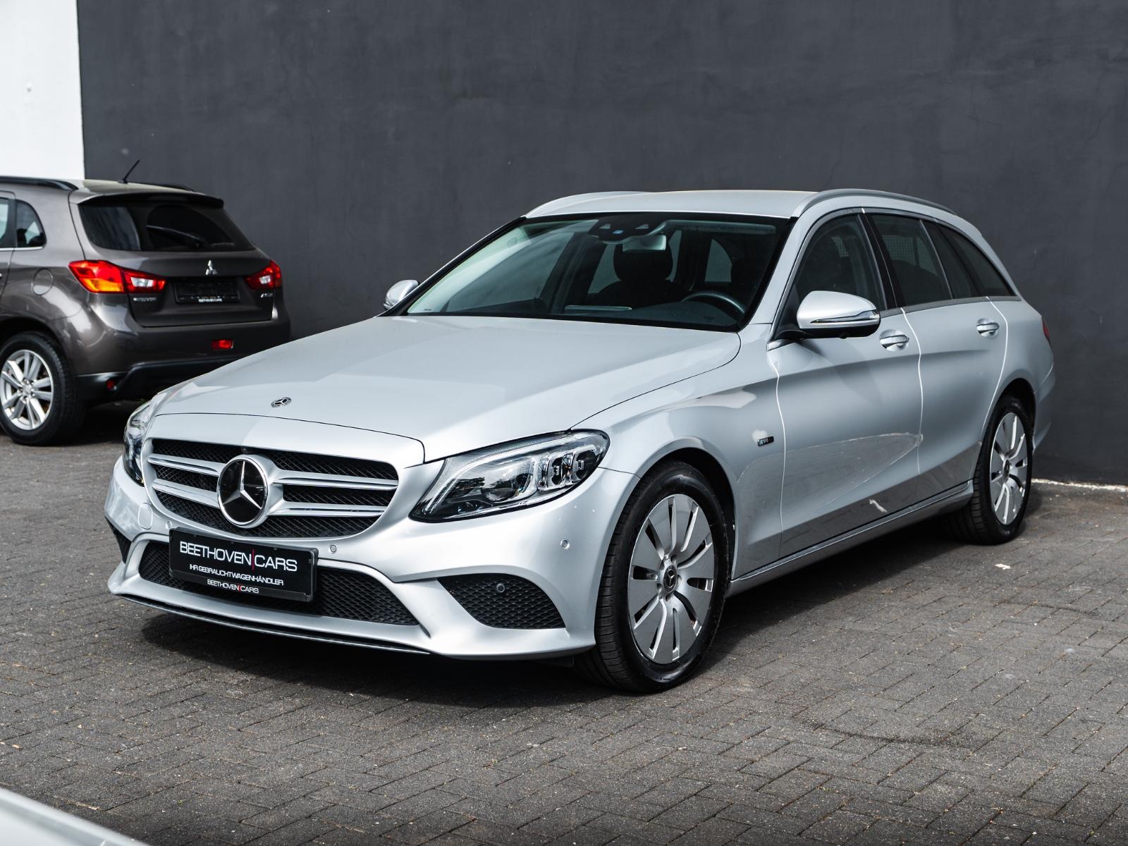 Mercedes-Benz C 300 T e BURMESTER DISTRONIC AIRMATIC LED u.v.m