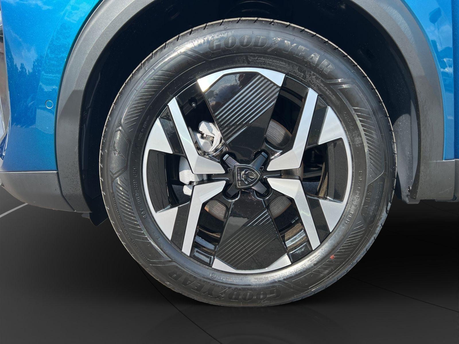 Peugeot 2008 Allure 100 Kamera vorne/hinten PDC Sitzheiz