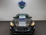 Ford Focus Turnier Cool & Connect*AHK*SHZ*TEMP*R.Kam* - Ford Focus in Bonn