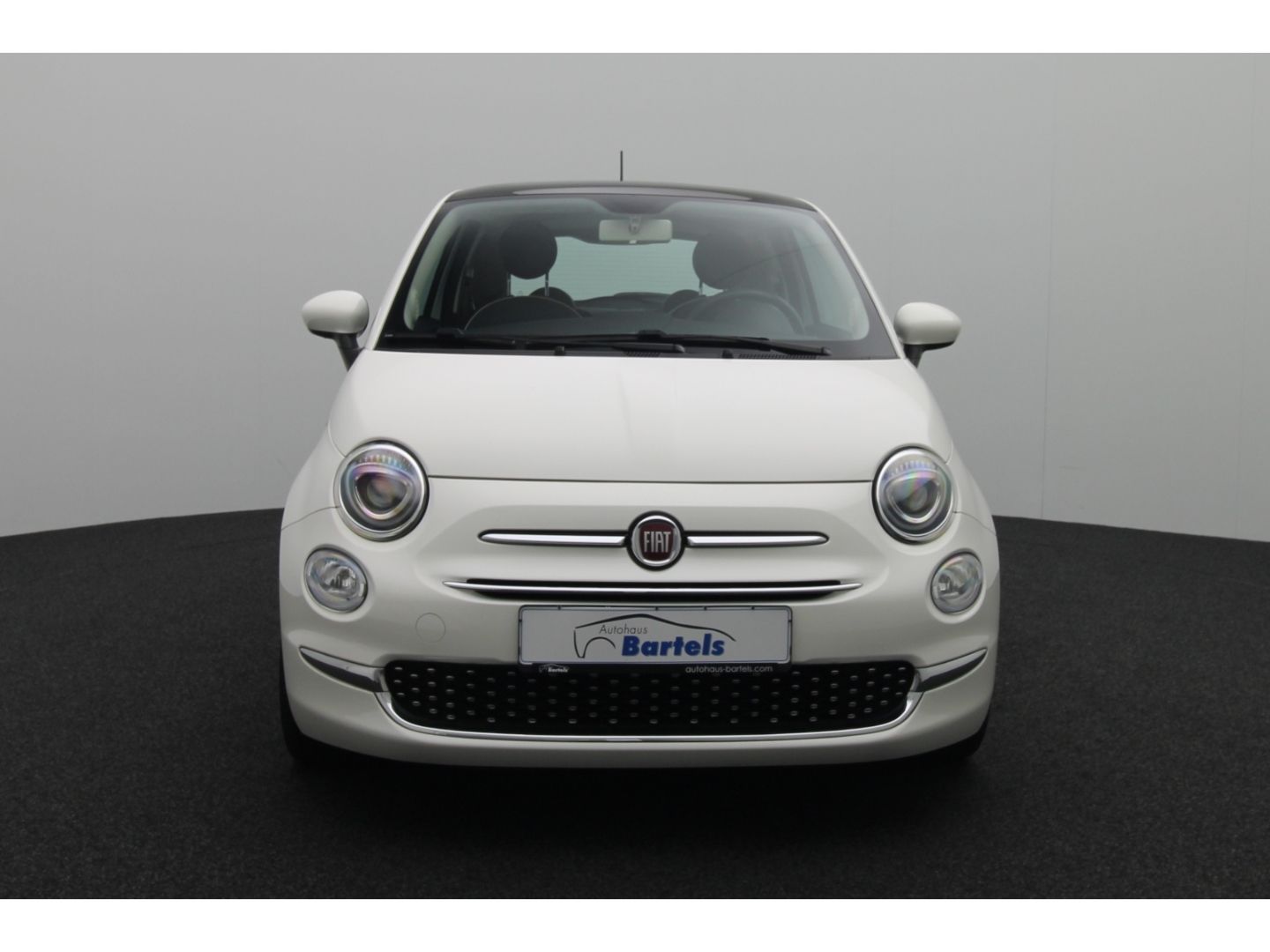Fahrzeugabbildung Fiat 500 1.2 Lounge AppleCP, Einparkhilfe, Klimaautom