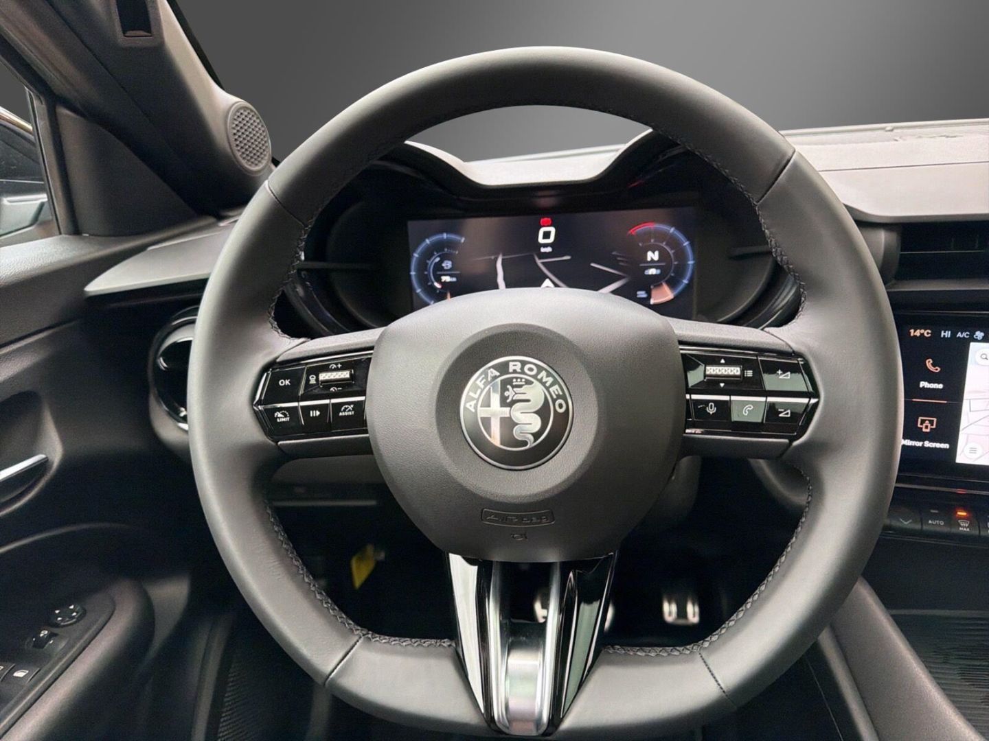 Fahrzeugabbildung Alfa Romeo Junior Ibrida 1.2 VGT 48V-Hybrid 107 kW Ti