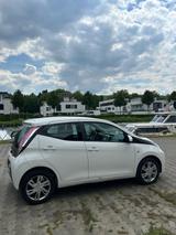 Toyota Aygo (X) 1,0-l-VVT-i x-play x-play - Toyota Aygo (X) in Osnabrück