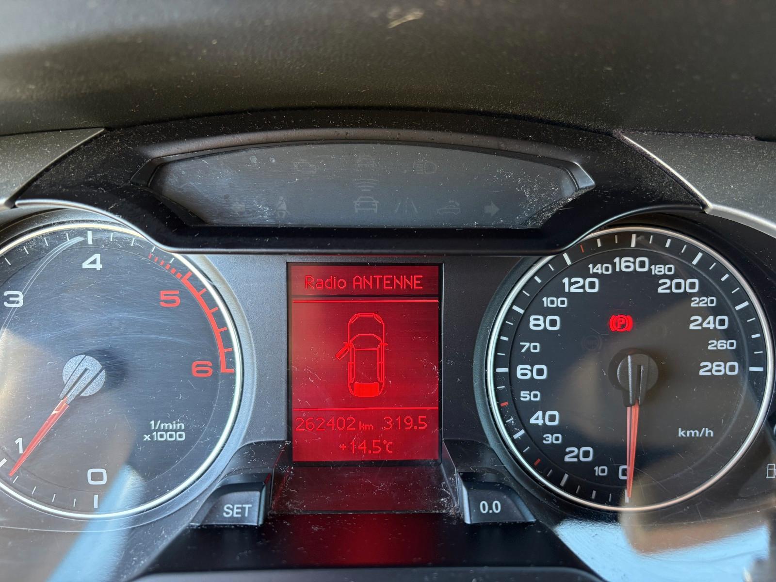 Audi A4 2008 — photo 10