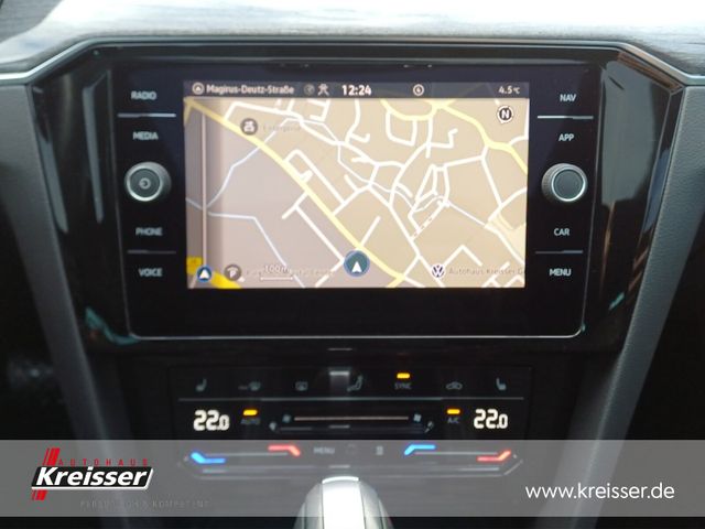 Passat Variant 2.0 TSI AHK/ACC/NAV/IQ.LIGHT/PANO