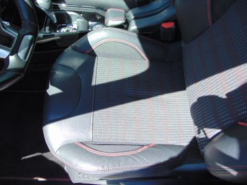 Bild 12 Peugeot 2008 Allure GTline