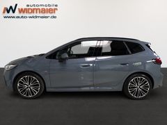 Fahrzeugabbildung BMW 218i Active Tourer--Pano/DrivingProf/eSitze/19LM