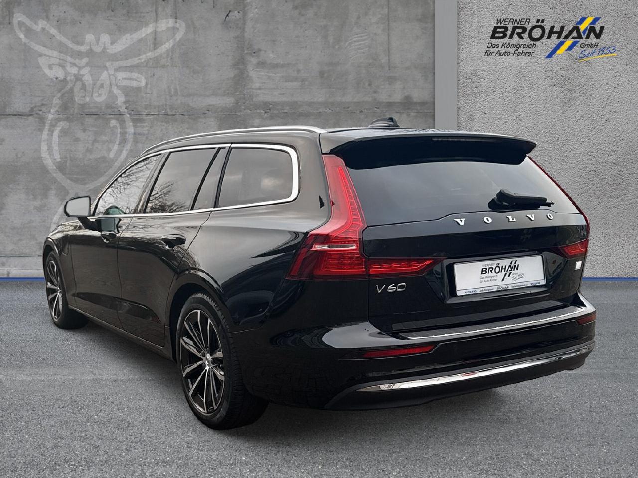 Volvo V60 T6 AWD Core Recharge Plug-In Hybrid