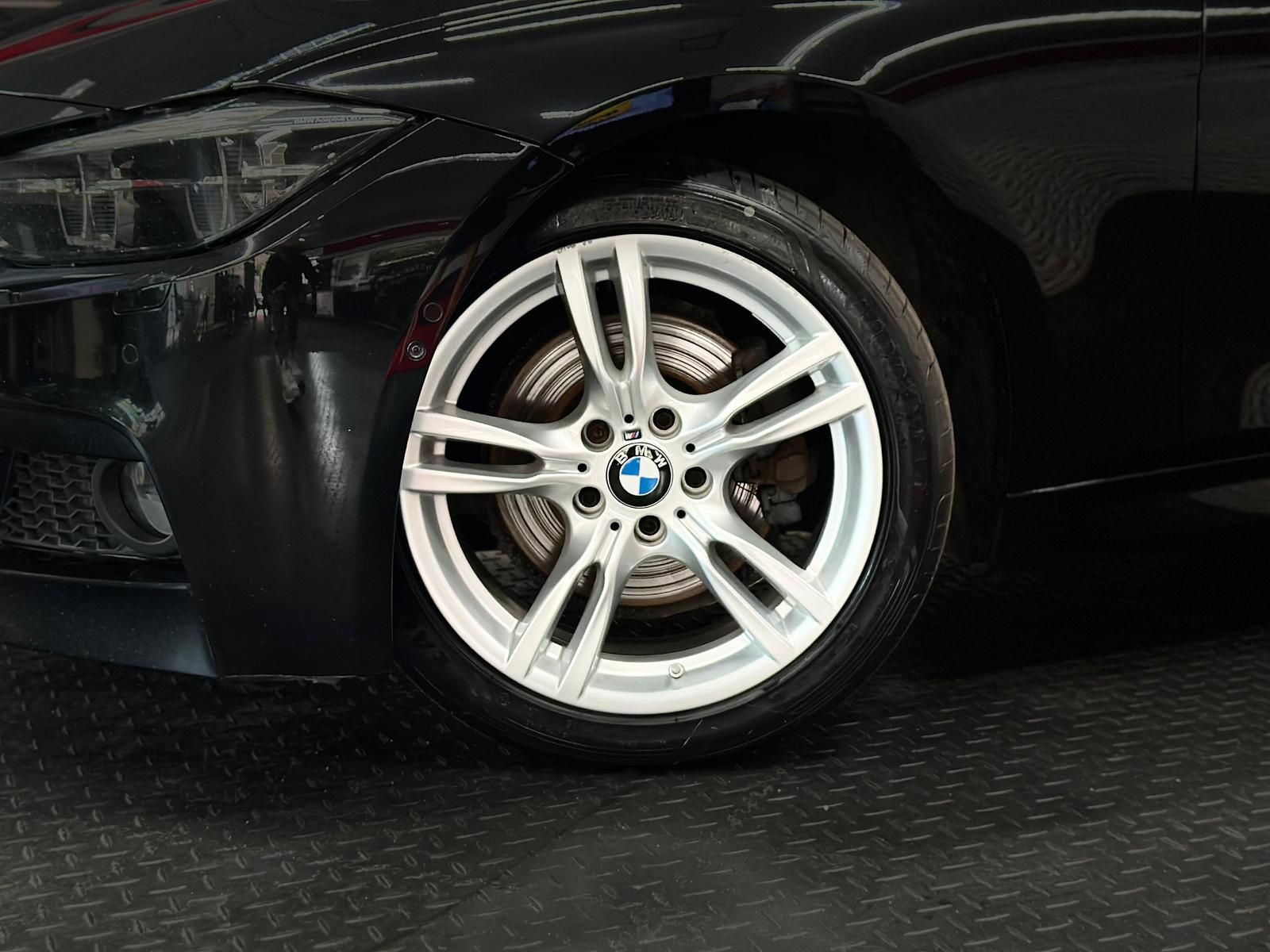 BMW 330i M SPORT PAKET* HUD#PANO#AHK#SPUR#ACC#LED - Image 9