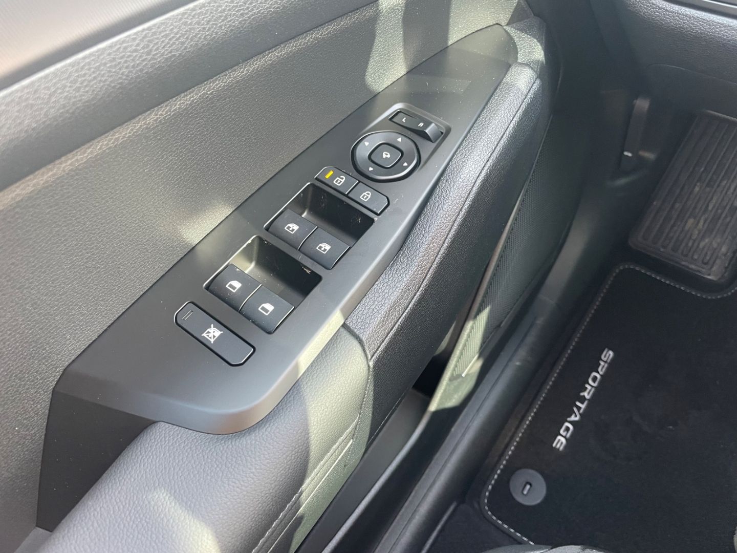 Fahrzeugabbildung Kia Sportage Spirit TotWinkAss 360°Kamera HeadUpDisp