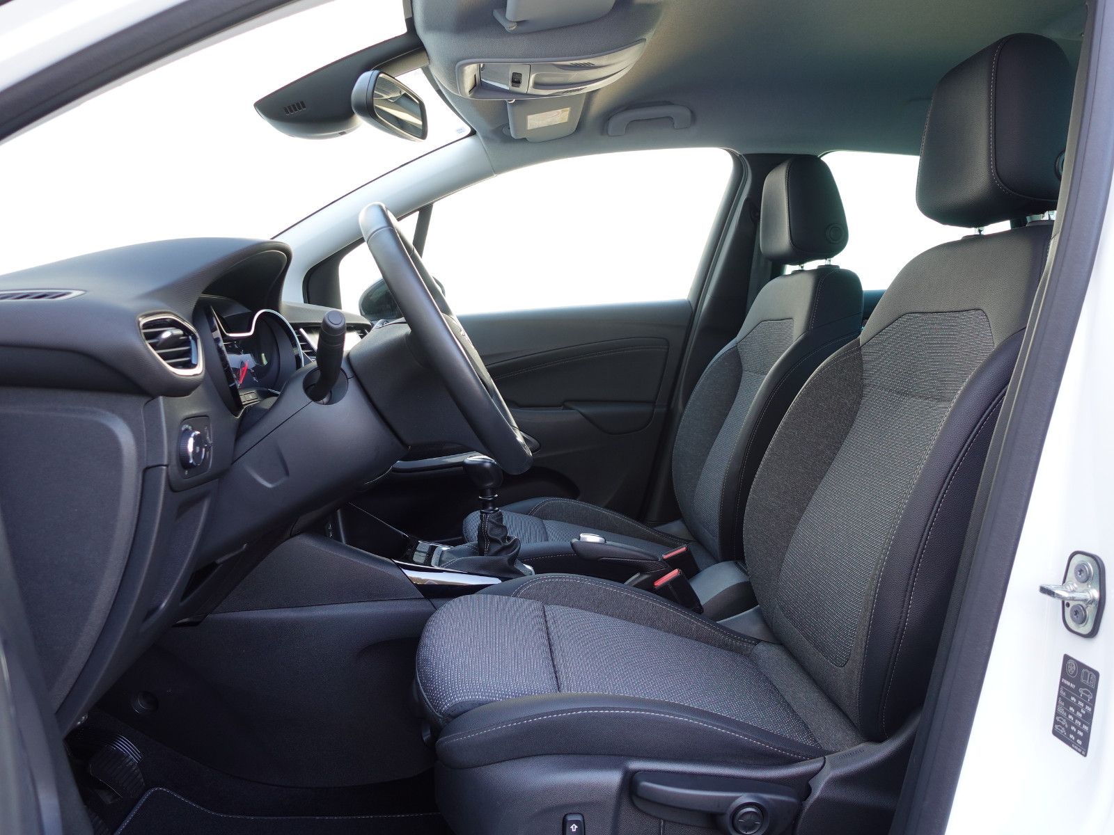 Fahrzeugabbildung Opel Crossland  1.2Turbo Elegance AHK,SHZ,PDC,Kamera