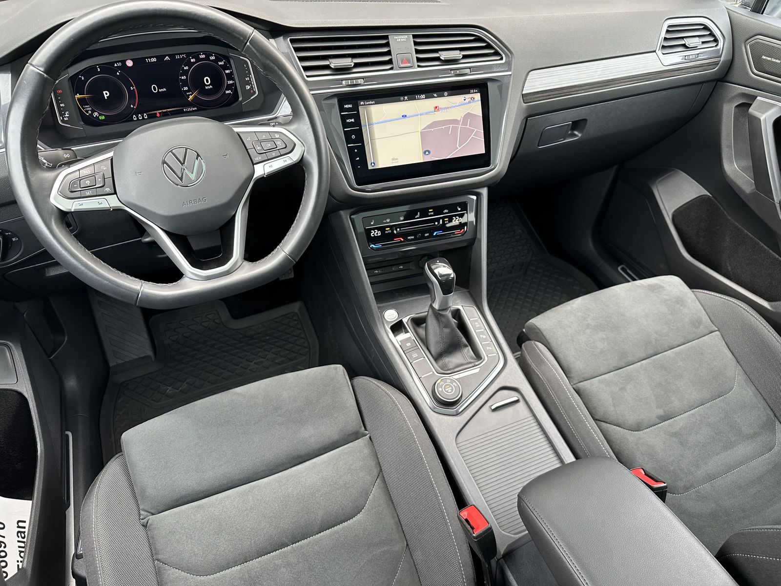 Fahrzeugabbildung Volkswagen Tiguan Allspace Elegance 4M NAV+LED+PANO+AHK+VC