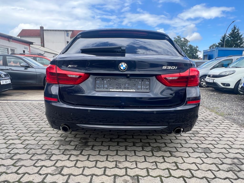 BMW 530 Baureihe 5 Touring 530 i xDrive Sport Line BMW 530 Baureihe 5 Touring 530 i xDrive Sport Line