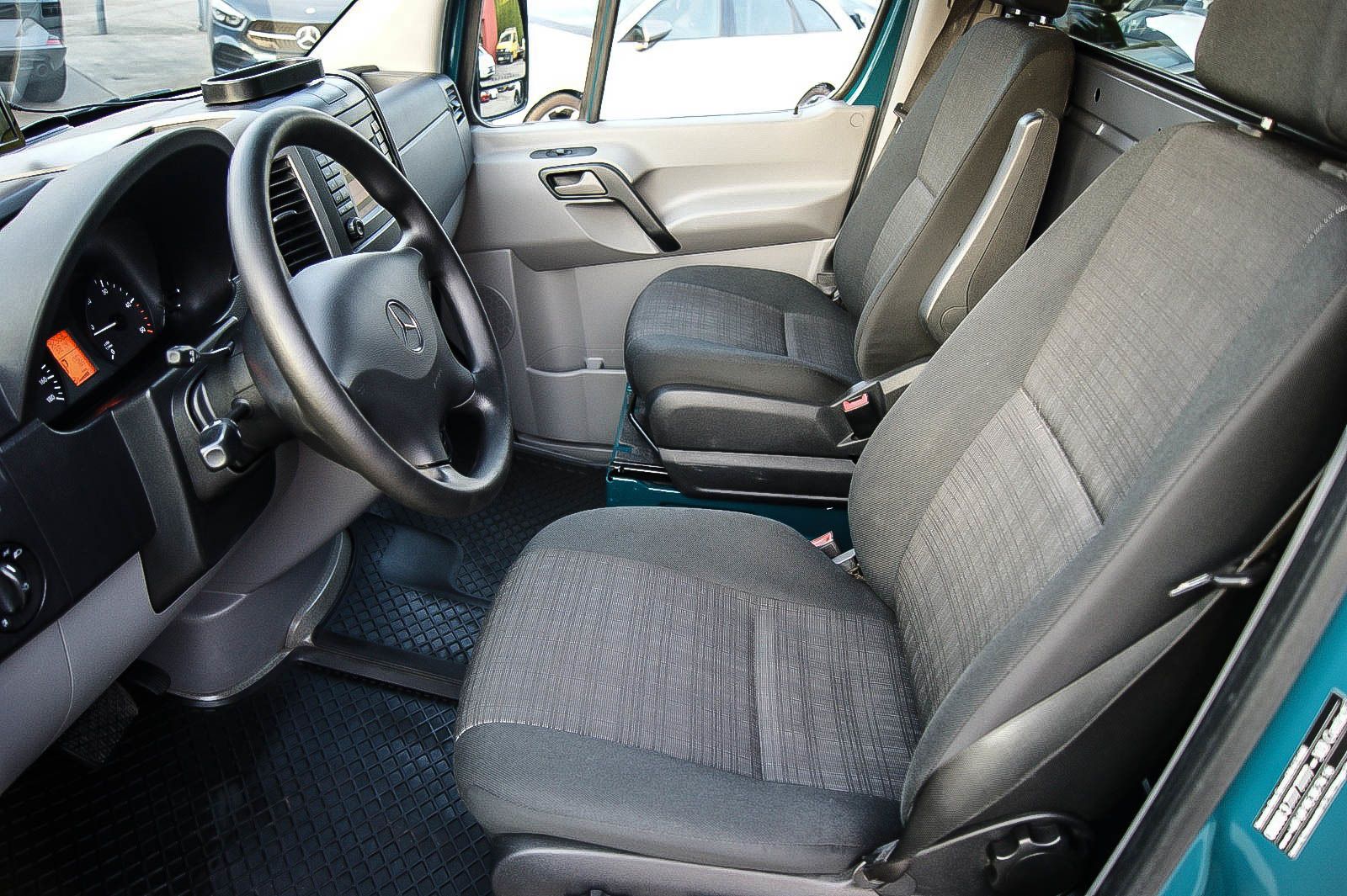 Fahrzeugabbildung Mercedes-Benz Sprinter II Kasten 316 CDI 1.HAND KLIMA PDC AHK