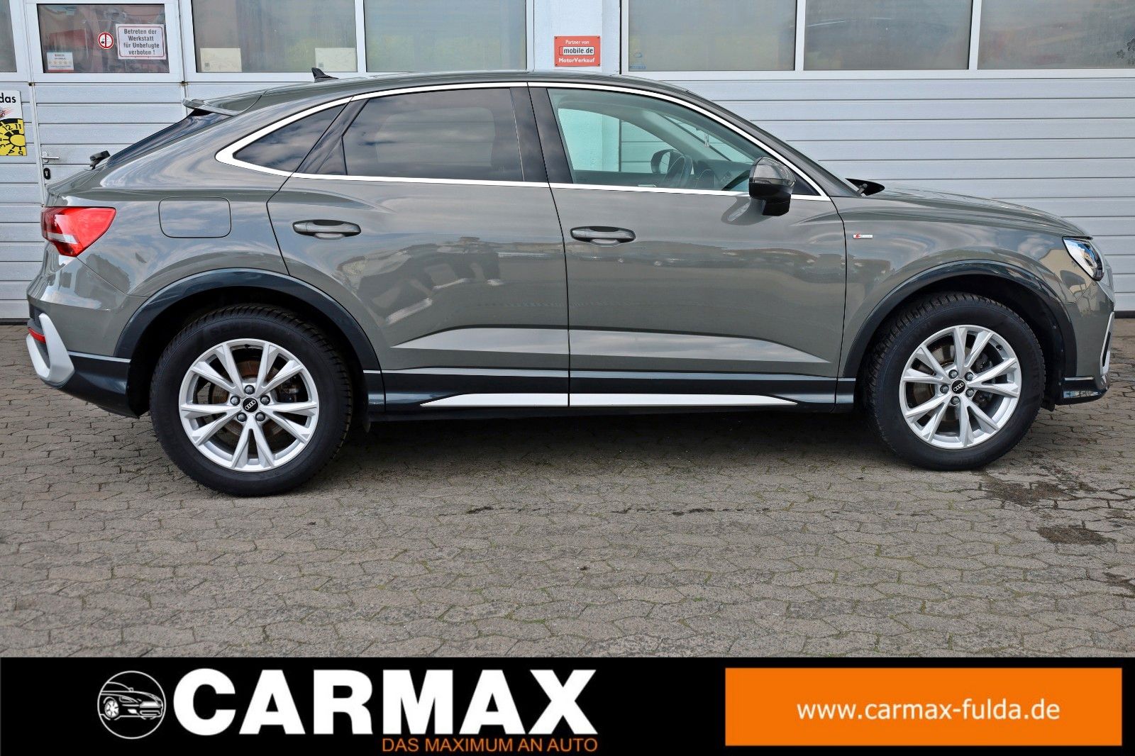 Fahrzeugabbildung Audi Q3 Sportback 35 TFSI S line,T.Leder,Navi,LED,SH