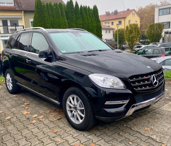 Mercedes-Benz ML 250 CDI BlueTec*Shz*Navi*Tempo*Xenon