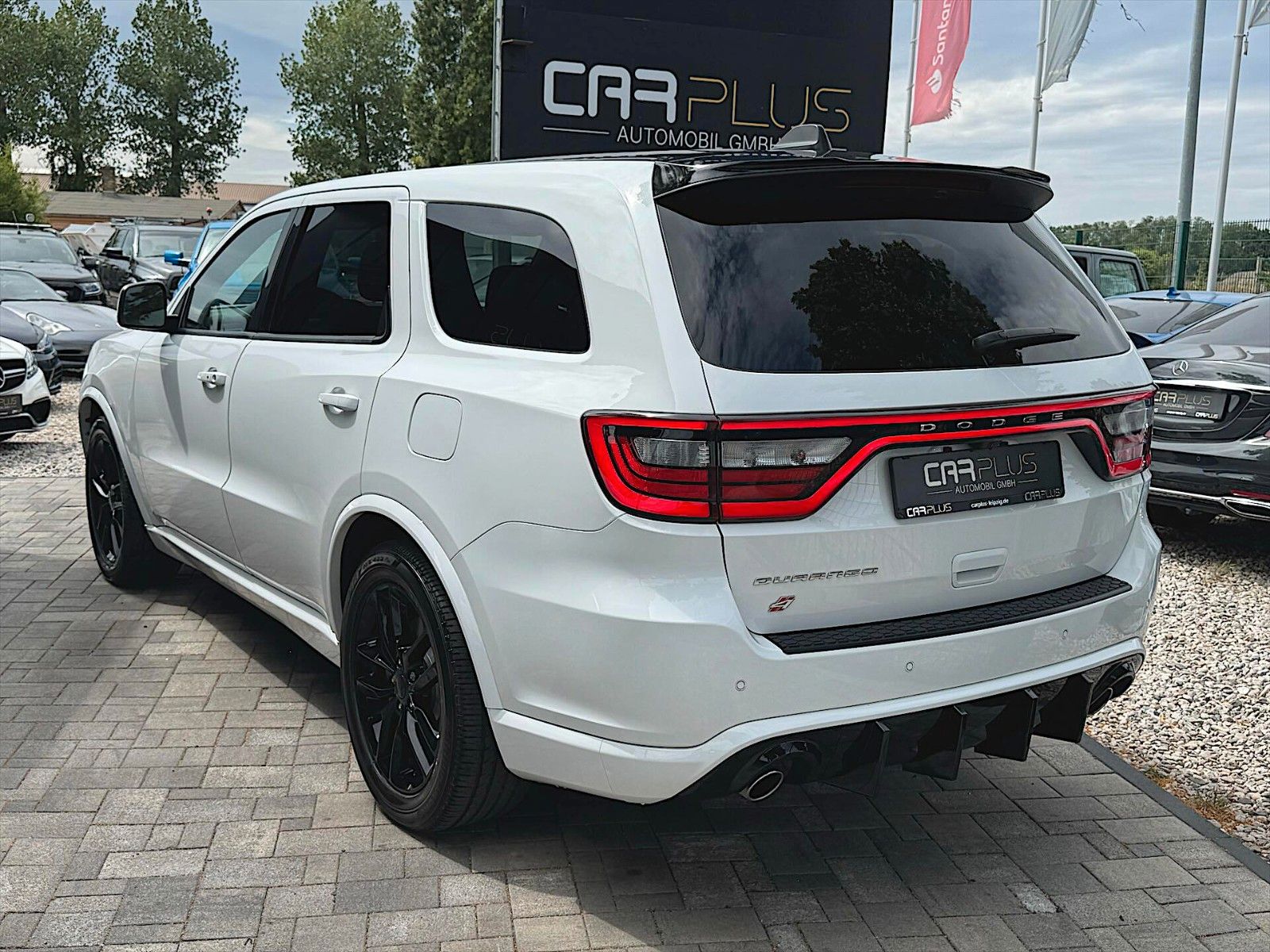 Fahrzeugabbildung Dodge Durango 5.7 V8 SRT 4x4 Night Modell 22 LED - 19%