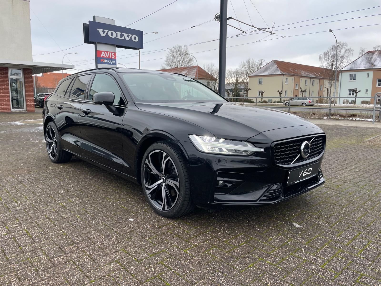 Volvo V60 B4 Plus Dark Aut. Pano FahrerAss AHK Sitzbel