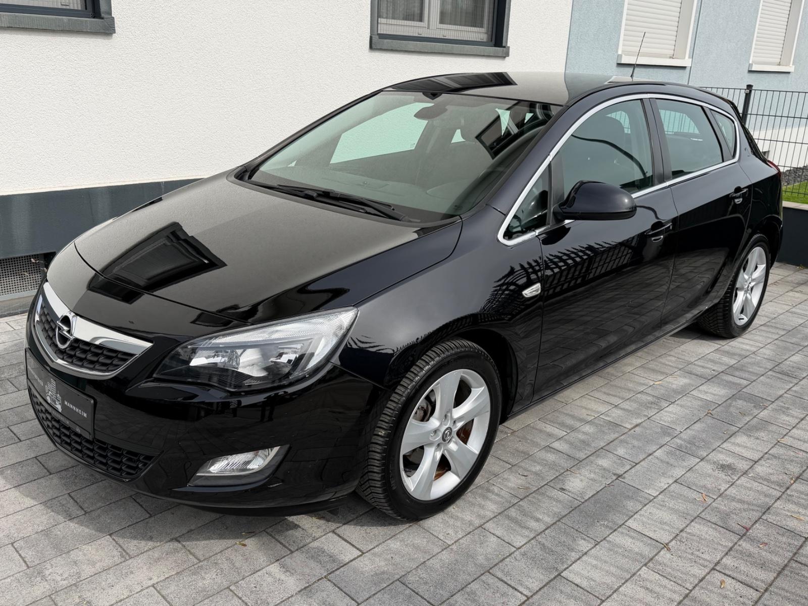 Opel Astra J Lim. Sport /TEMPOMAT/2.HAND/SERVICE NEU