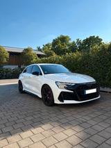 Audi RS3Schalensitze*Sport-AGA*RFK*Matrix*Navi.. - Audi RS3 aus 2025