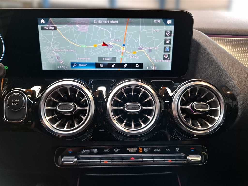 Mercedes-Benz EQA 300 4MATIC 67 kWh Advanced Plus-Paket MBUX foto 12